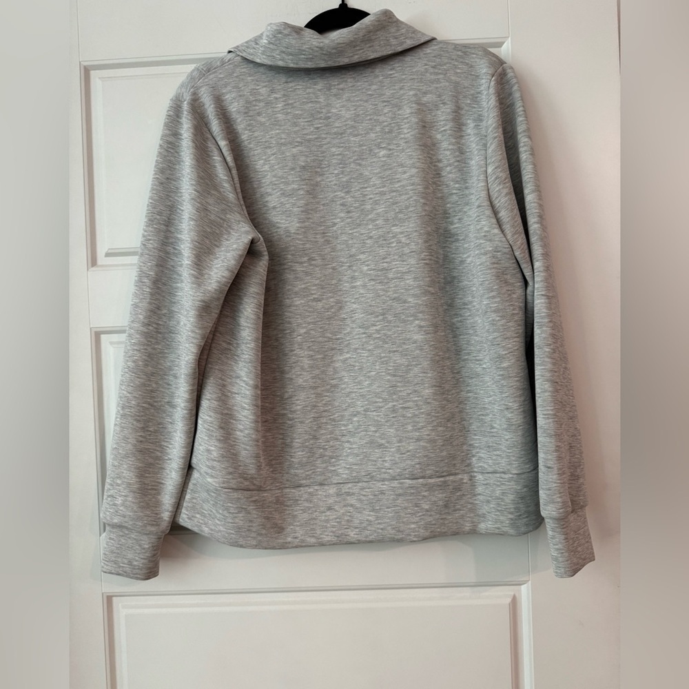 Lilly Pulitzer pull over - Picture 3 of 3